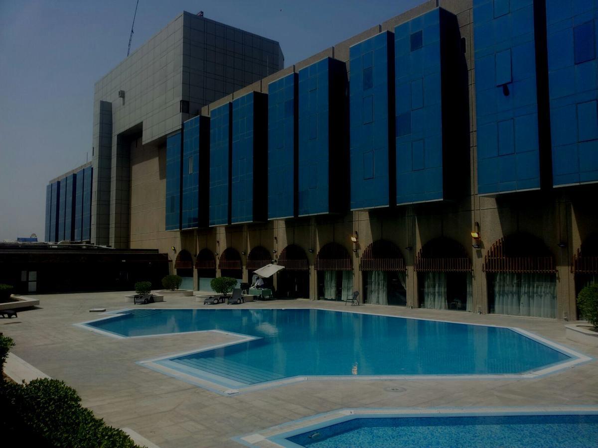 Basra International Hotel Exterior foto