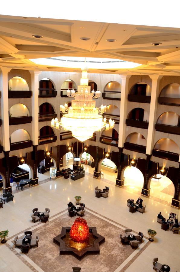 Basra International Hotel Exterior foto