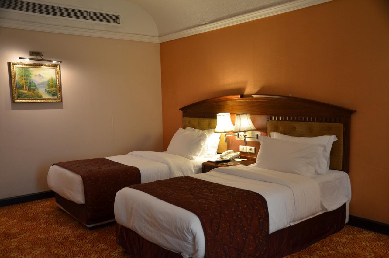 Basra International Hotel Exterior foto