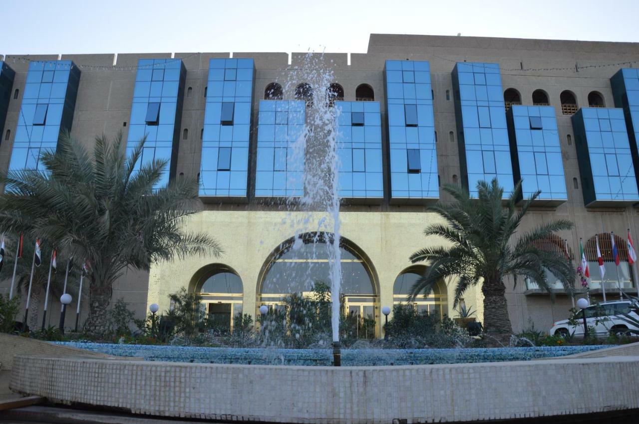 Basra International Hotel Exterior foto
